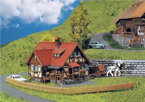 Faller 01.232340 Laendliches Fachwerkhaus