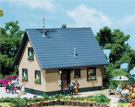 Faller 01.130223 Einfamilienhaus creme