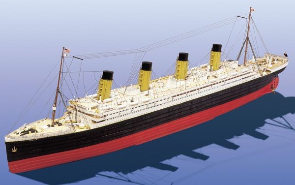 Krick 800725 Titanic 1:200 Rumpfbaukasten Kit 1