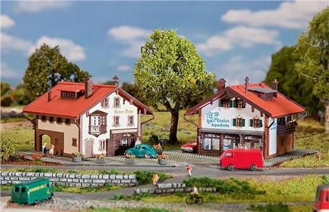 Faller 01.232245 Apotheke und Bäckerei
