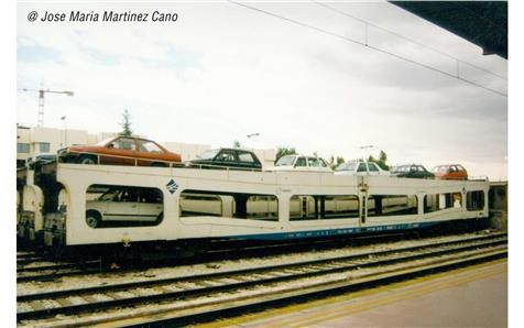 Arnold 02.HN4351 RENFE 2 Autotransportwagen DDMA Uweiss Ep V