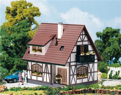 Faller 01.130257 Einfamilienhaus Fachwerk