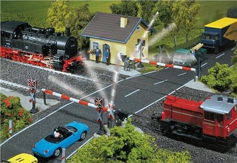 Faller 01.120171 Beschrankter Bahnuebergang