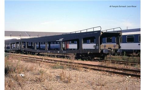 Arnold 02.HN4347 SNCF 2 Autotransportwagen DD DEV 66 DEV grün Ep V