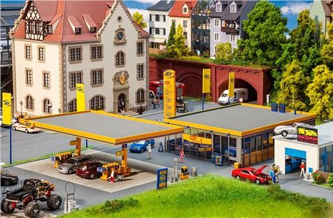 Faller 01.130589 Tankstelle